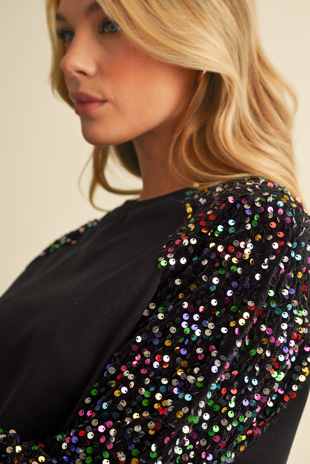 Black Sequin Raglan Sleeve Crewneck Pullover Sweatshirt