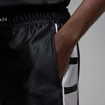 M Jordan Brooklyn Cat Scratch HV0560-011
