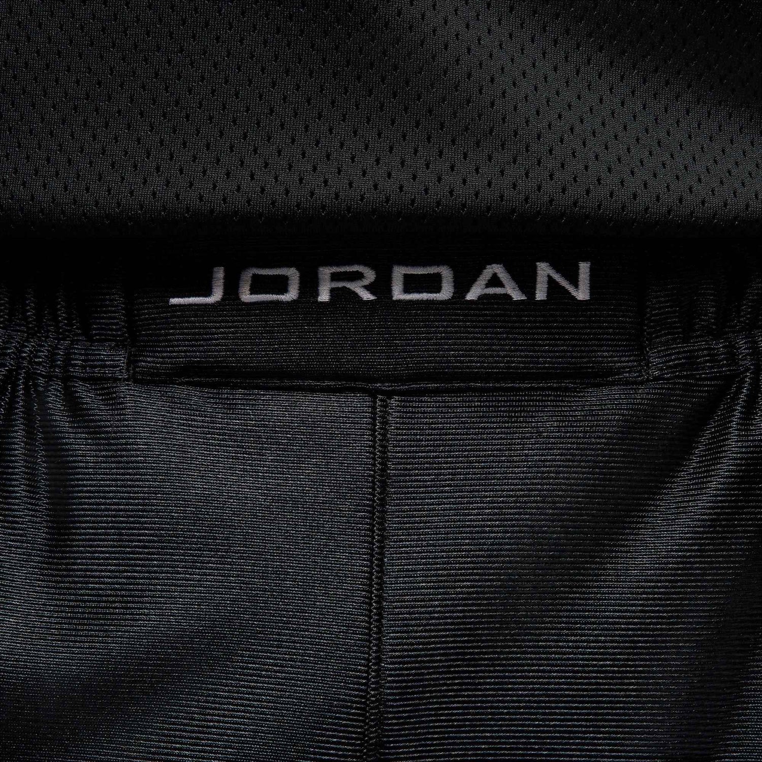M Jordan Brooklyn Cat Scratch HV0560-011