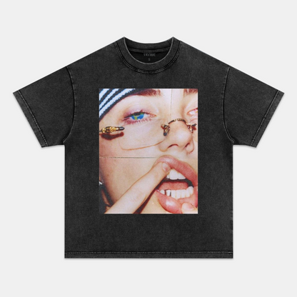 Billie Eilish: Music Icon Tee V16
