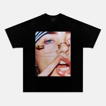 Billie Eilish: Music Icon Tee V32
