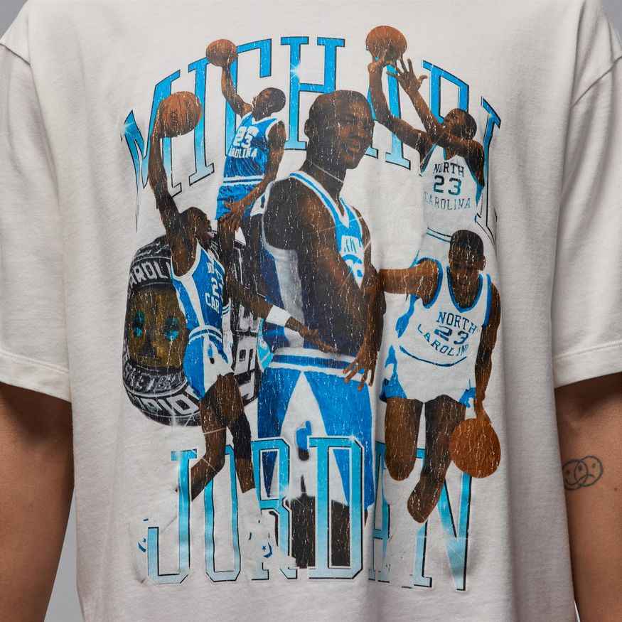 M Jordan Flight Essentials HQ8940-133