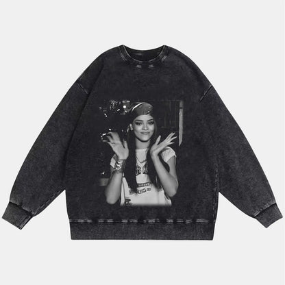 RIHANNA  VINTAGE CLOTHES 06.27