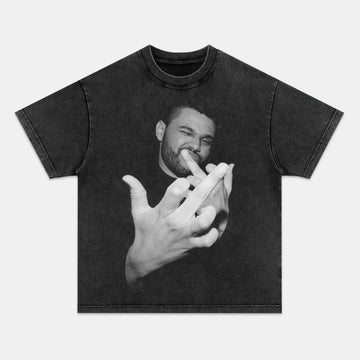 The Weeknd: Music Icon tee V8