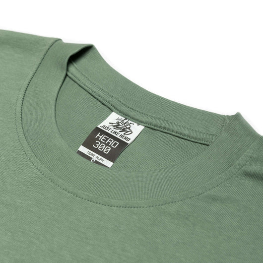 Crewnecks: elevate your style with custom apparel! Crew001 - Crewnecks