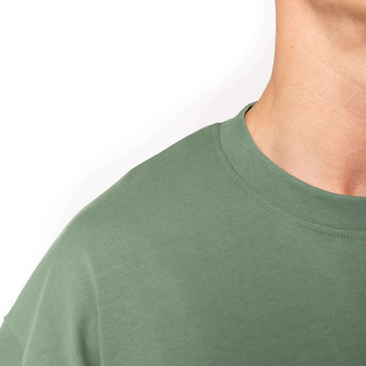 Crewnecks: elevate your style with custom apparel! Crew001 - Crewnecks