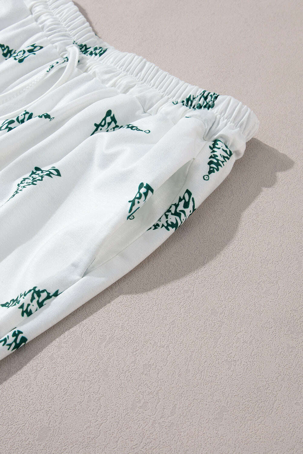 Loungewear Set-Green Christmas Tree Print Tee & White Pants Loungewear Set-torontoscreenprinting.ca