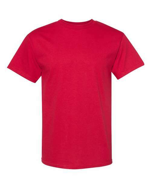 Red short-sleeved T-shirt in Heavyweight T-Shirt Cardinal made from cotton polyester blend