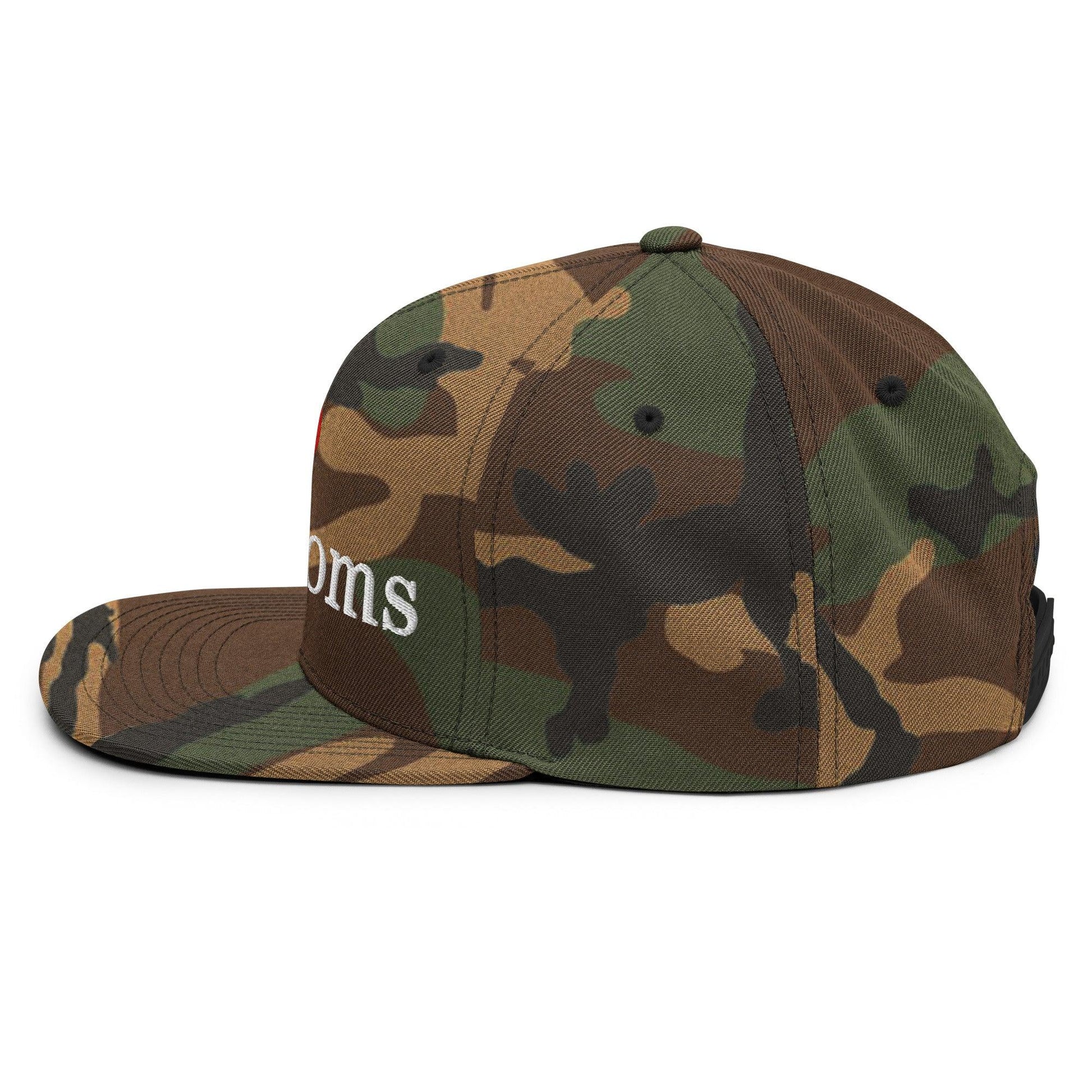 I Love Hot Moms Embroidered Flat Bill Brim Snapback Hat