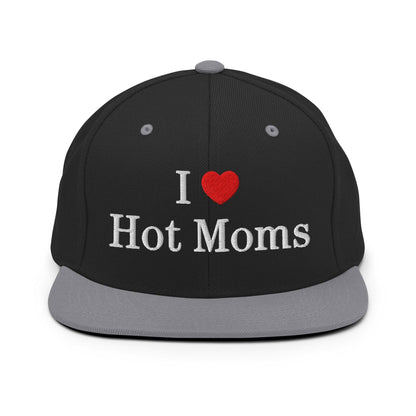 I Love Hot Moms Embroidered Flat Bill Brim Snapback Hat - Black/ Silver