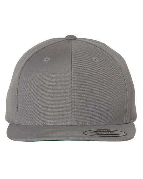 Unleash your style: custom apparel flat bill snapback. Live screen printing toronto available. Cns001