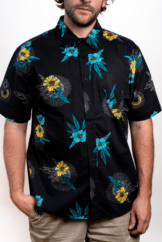 Unleash your style: custom apparel & toronto screen printing - Black / S - Shirts & Tops